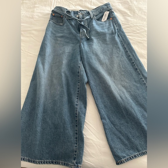 Levi's Women's Light Blue Flare Jeans - Picture 1 of 3